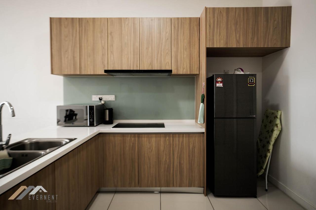 Marina Times Square Homestay By Evernent Miri Exterior photo