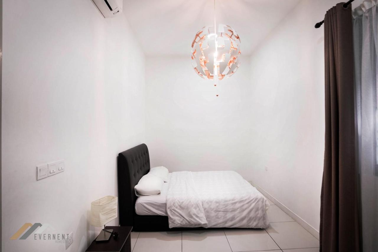 Marina Times Square Homestay By Evernent Miri Exterior photo