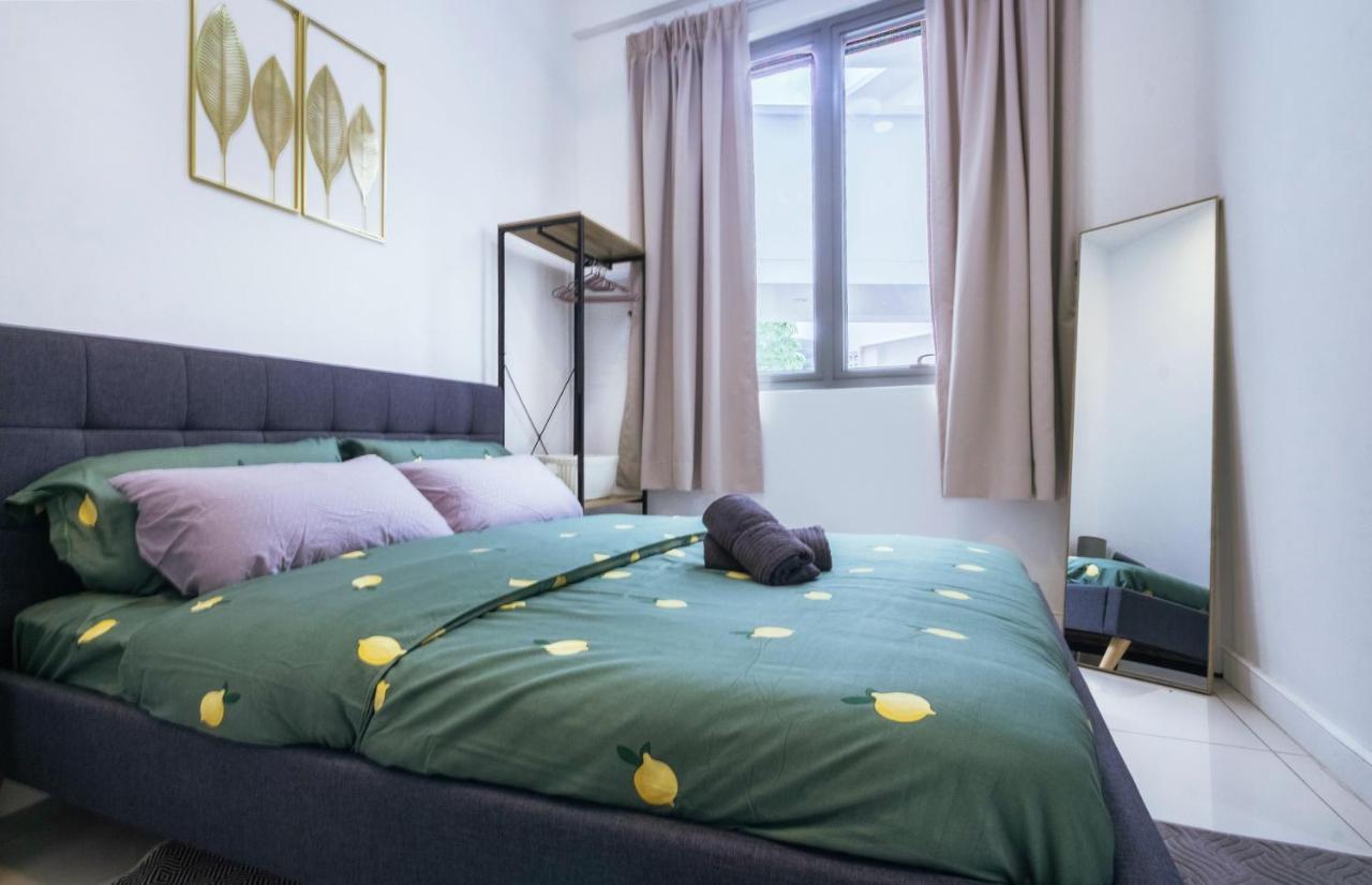 Marina Times Square Homestay By Evernent Miri Exterior photo