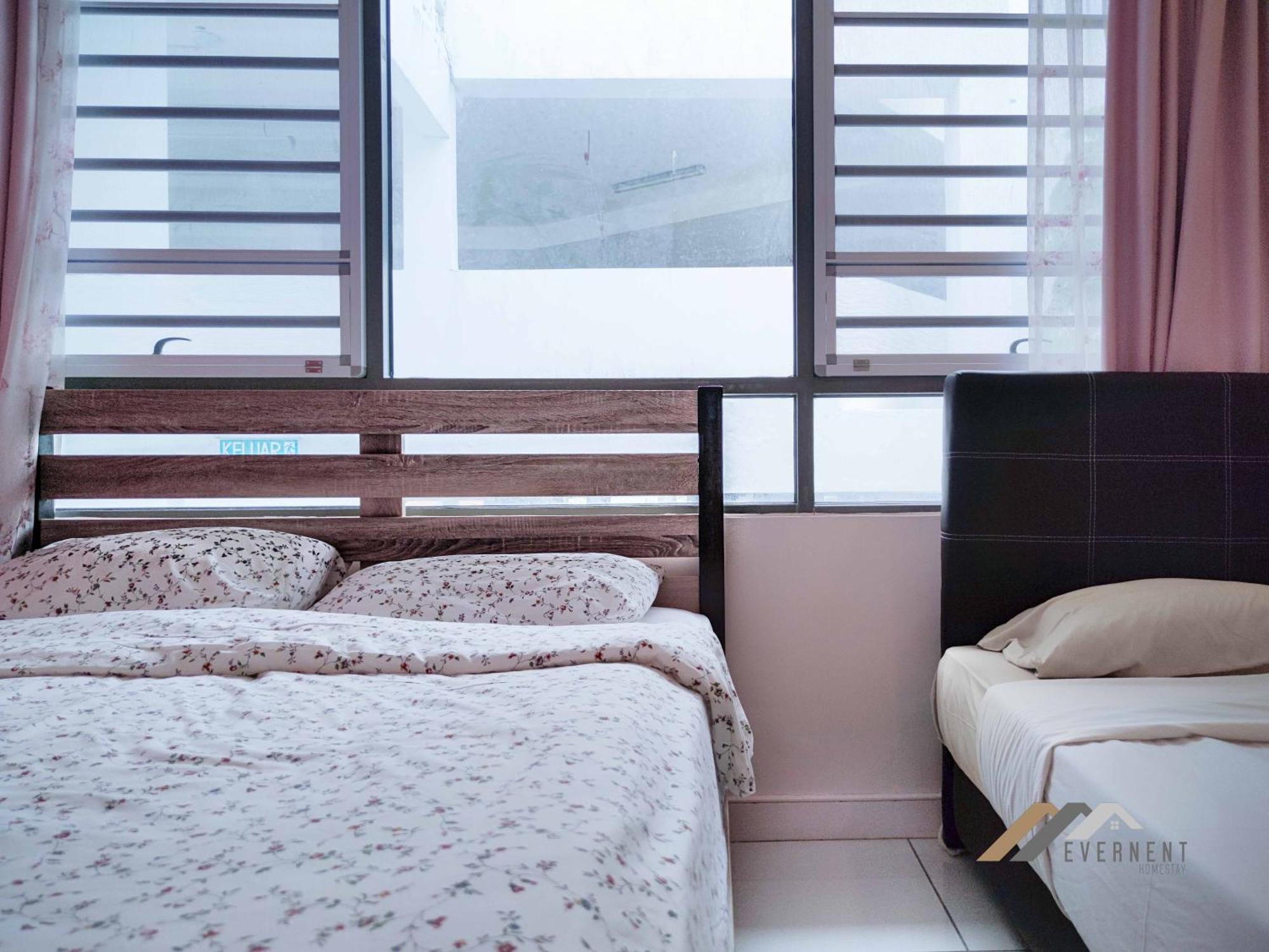 Marina Times Square Homestay By Evernent Miri Exterior photo